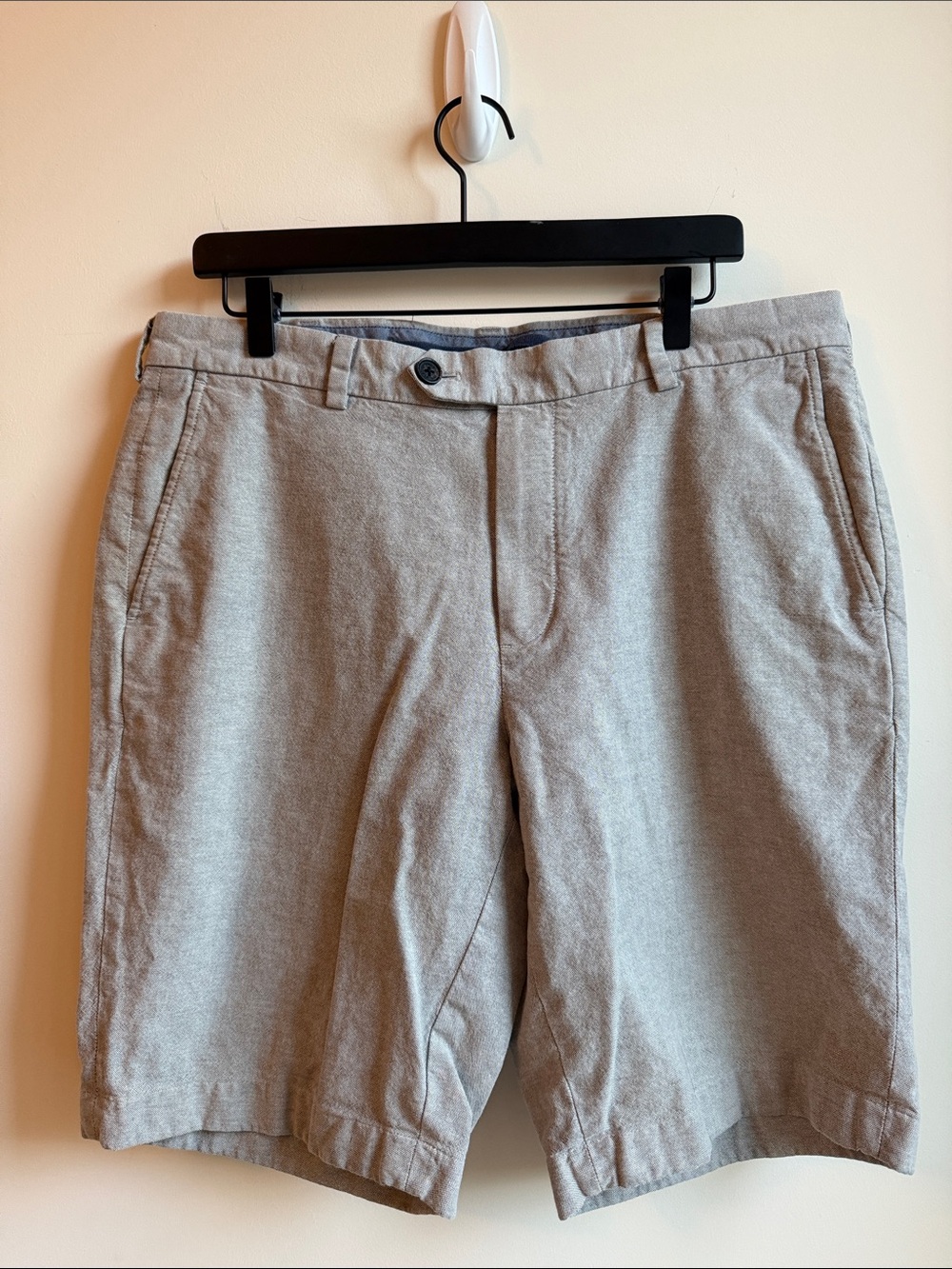 Brooks Brothers Men's Classic Grey Chino Shorts